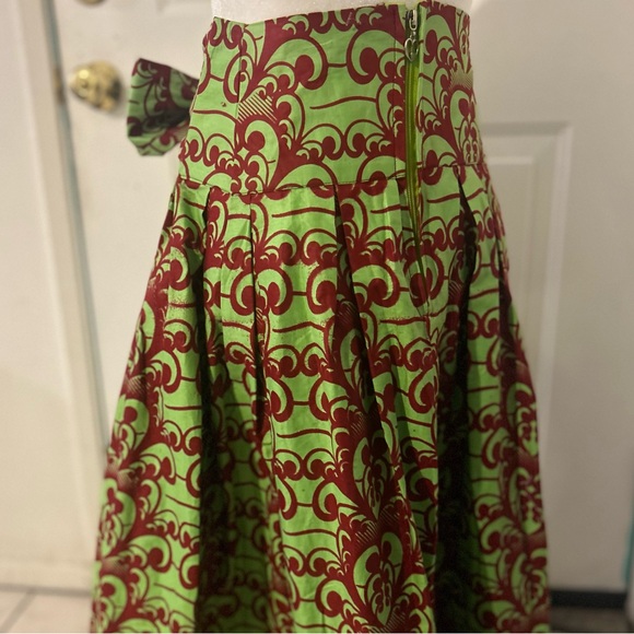 Ankara Fabric (from Nigeria) bought in LA, CA. Light green with deep red. Size M - Picture 7 of 10